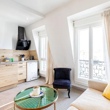 Guestready - Green Wall Near Parc Monceau Paris
